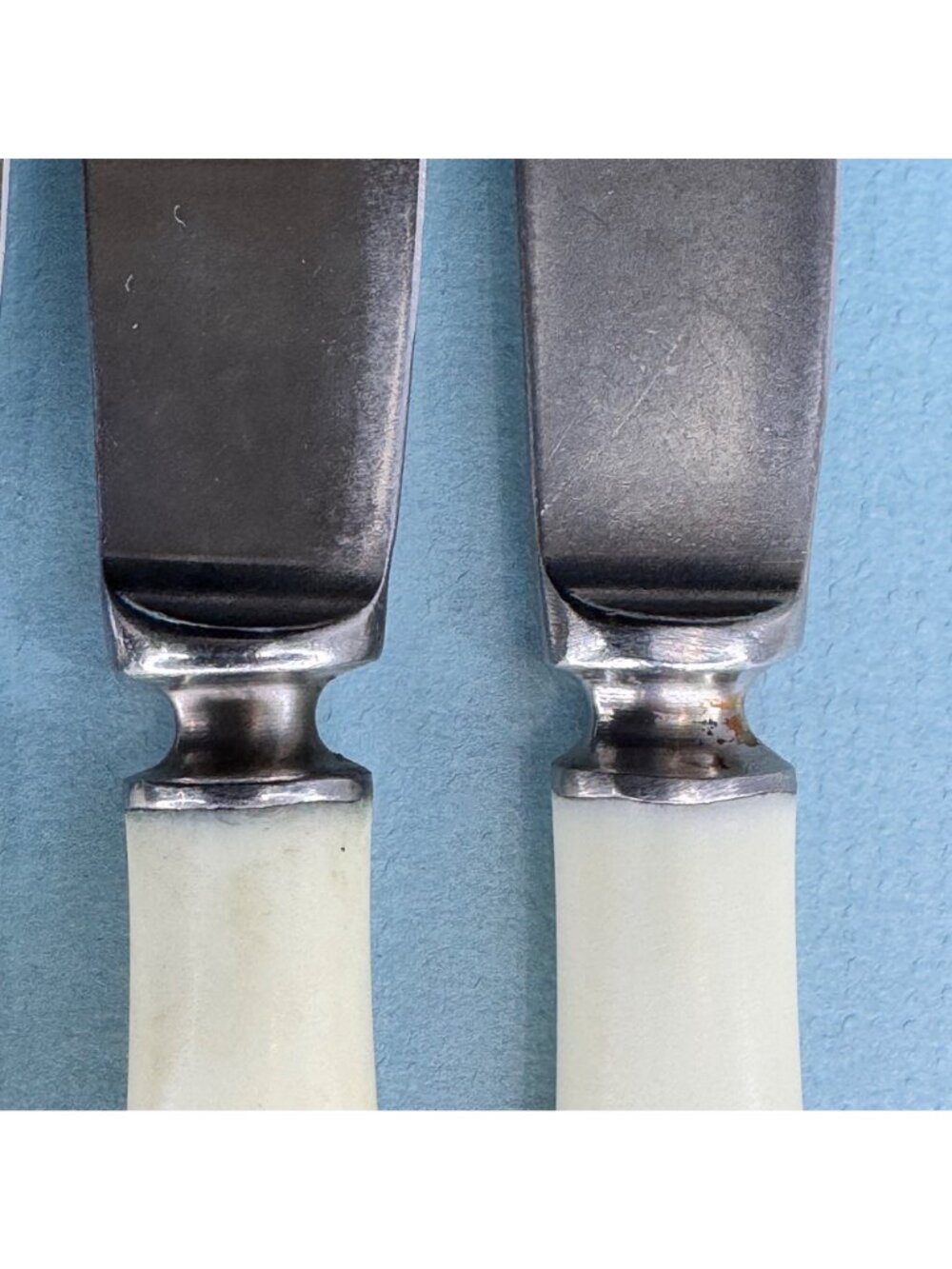 4 Vtg Russian USSR Soviet StainlessSteel Bakelite Handle Knives Cutlery Flatware - Picture 7 of 10